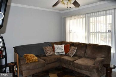 33 Belhurst Ln, Willingboro, NJ 08046 - photo 7