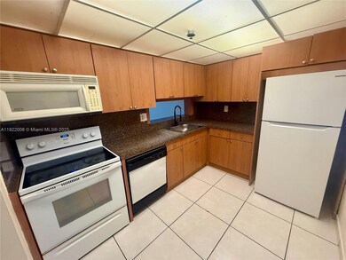 Horizons West unit 210, Miami, FL 33183 - photo 3