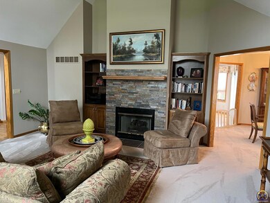 4115 SW Eagle Point Rd, Topeka, KS 66610 - photo 4