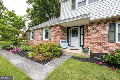 14 Berkshire Dr, Wallingford, PA 19086 - photo 2