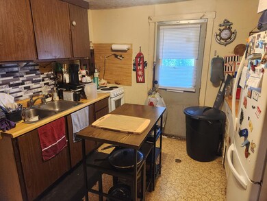 242 E 2nd St, Logan, OH 43138 - photo 2