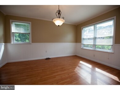 196 Bishop Dr, Aston, PA 19014 - photo 5