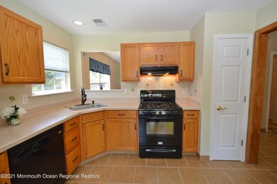 PLENTY OF COUNTERTOPS