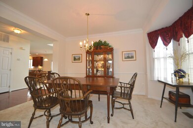 43076 Hallmark St, Chantilly, VA 20152 - photo 7