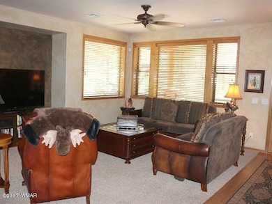 004_Living Room