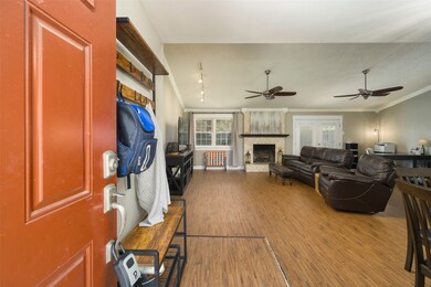 16922 Stardale Ln, Friendswood, TX 77546 - photo 3