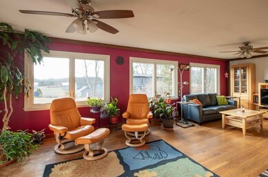 14 Frost Ln, Hadley, MA 01035 - photo 7