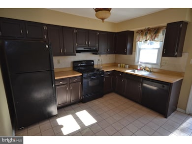 959 E Elmer Rd, Vineland, NJ 08360 - photo 2