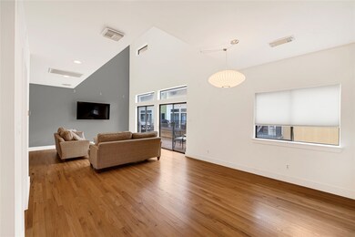 4202 Spencer St unit E, Houston, TX 77007 - photo 6