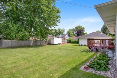 523 Amity St SE, Lowell, MI 49331 - photo 3