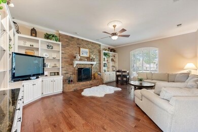 2208 Edgewater Ct, Bedford, TX 76021 - photo 7