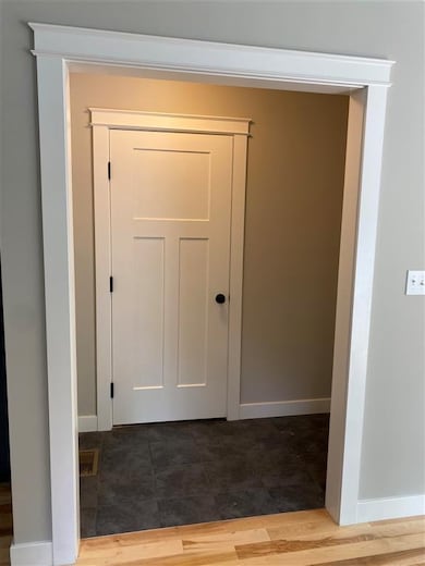 13 Clover Ln unit Lot 86, Londonderry, NH 03053 - photo 2