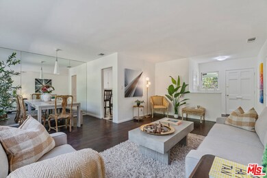 3031 S Bentley Ave, Los Angeles, CA 90034 - photo 5