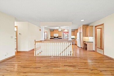 5364 Miracle Ln, Minnetonka, MN 55345 - photo 7