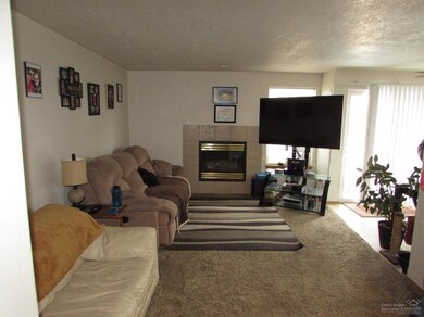 2557 SW 29th St, Redmond, OR 97756 - photo 5