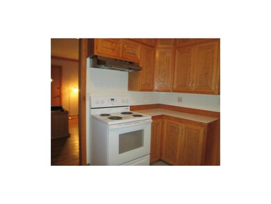 Newly updated Sold Oak cabinets in kitchen