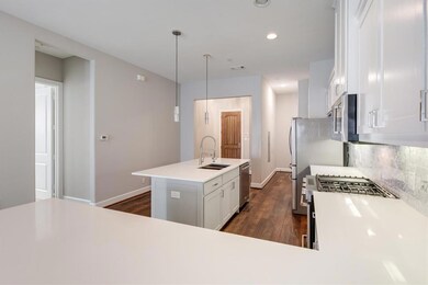 Plenty of Counter Space for Meal Prep!