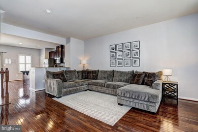 7547 Hearthside Way, Elkridge, MD 21075 - photo 3