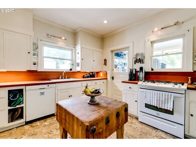 857 Lawrence St, Eugene, OR 97401 - photo 5