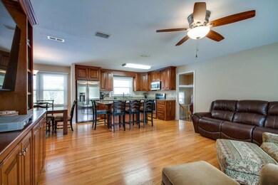 609 Lowry St, Manchester, TN 37355 - photo 7