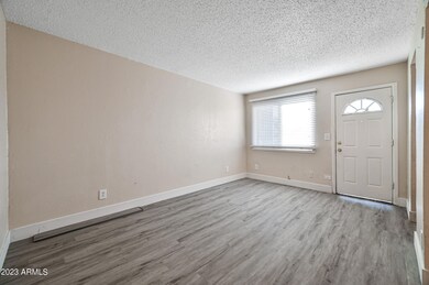 3141 E Cypress St unit 11, Phoenix, AZ 85008 - photo 7