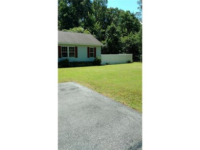 10701 James River Dr, Hopewell, VA 23860 - photo 2