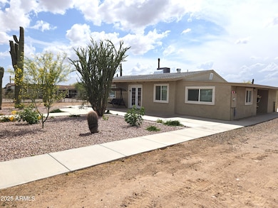 144 N Cactus Rd
