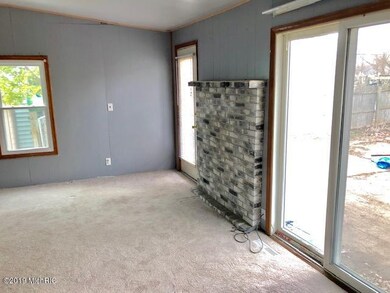 1005 Dorroll St NE, Grand Rapids, MI 49505 - photo 6