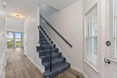 1113 Regency Ct, Schaumburg, IL 60193 - photo 2