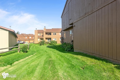 Side Yard_KI_34-FULL