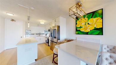 Waipuna unit 2702, Honolulu, HI 96815 - photo 2