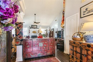 Foyer.