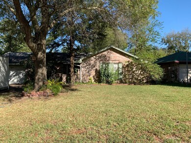 7118 Lumber Jack Dr, Houston, TX 77040 - photo 2