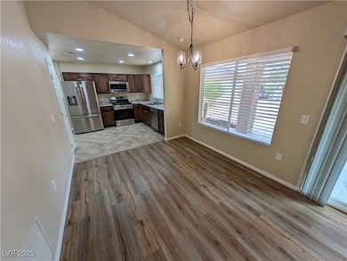 9729 Buckhorn Dr, Las Vegas, NV 89134 - photo 5