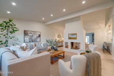 1023 E. Nicolet-14