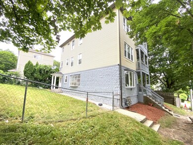 11 Leon St, Worcester, MA 01604 - photo 2