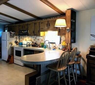 239 Ayer Rd unit L-98, Littleton, MA 01460 - photo 2