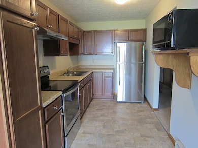 642 Katherine Ave, Ashland, OH 44805 - photo 5