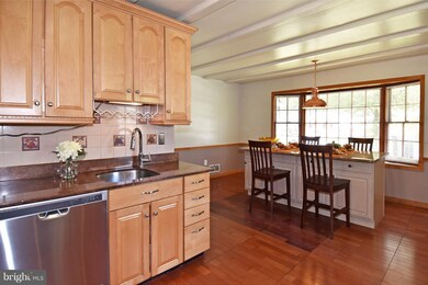 6841 Trexler Rd, Lanham, MD 20706 - photo 4