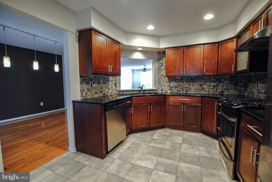 11964 Thurloe Dr, Lutherville Timonium, MD 21093 - photo 6