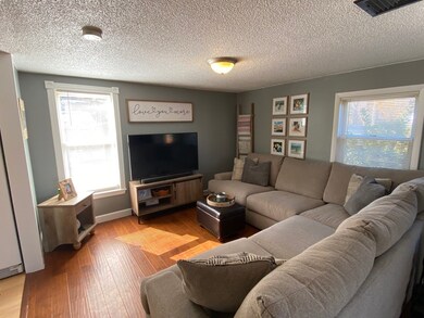 844 Center St, Ludlow, MA 01056 - photo 4