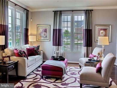 22870 Glacier Lily Dr, Clarksburg, MD 20871 - photo 4