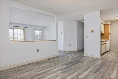 49 Somerset unit C-49, Freeport, ME 04032 - photo 4