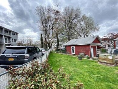 61 Vogel Loop, Staten Island, NY 10314 - photo 5