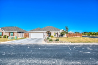 1902 Case Ave, San Angelo, TX 76904 - photo 2