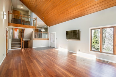 17 Foot Ceilings