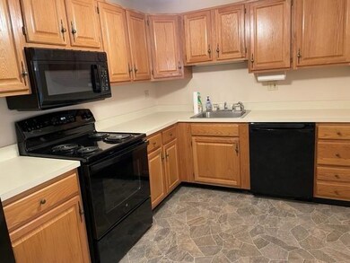 6 Mayfair Ln unit U305, Nashua, NH 03063 - photo 6