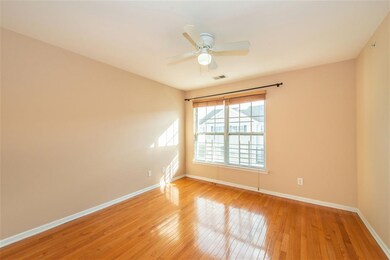 4 Greenwich Dr unit 607, Jersey City, NJ 07305 - photo 5