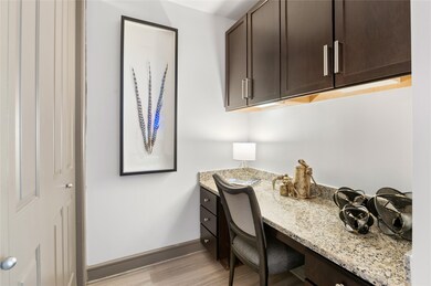 MODEL HOME, ACTUAL LAYOUT MAY DIFFER