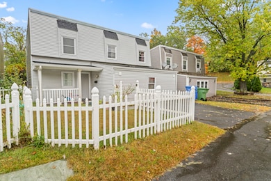 59 Inverness Ln, Middletown, CT 06457 - photo 2